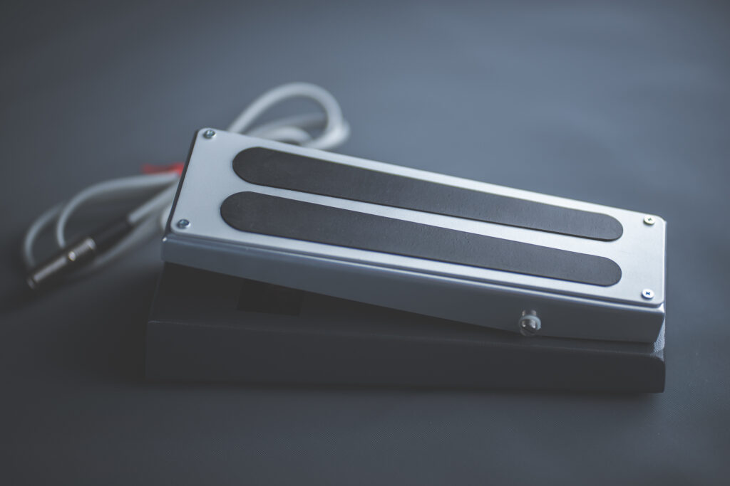 Sabbadius FOOT CONTROL Expression Pedal TRS Version – SABBADIUS Electronics
